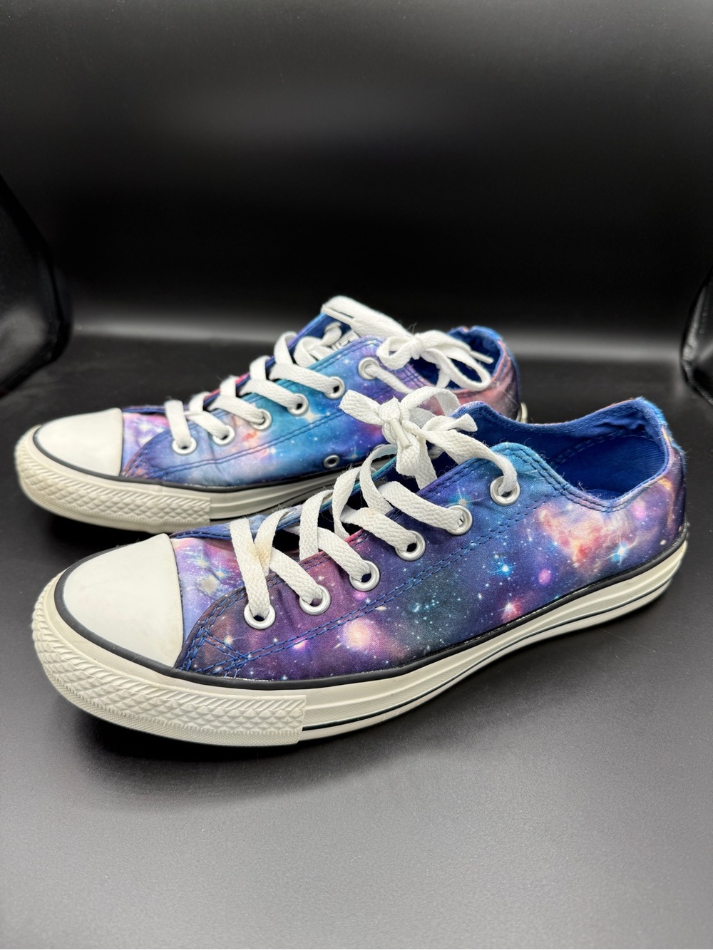 Converse Woman’s Low Top Satin Galaxy Sneakers Blue/Purple Size W9 M7
